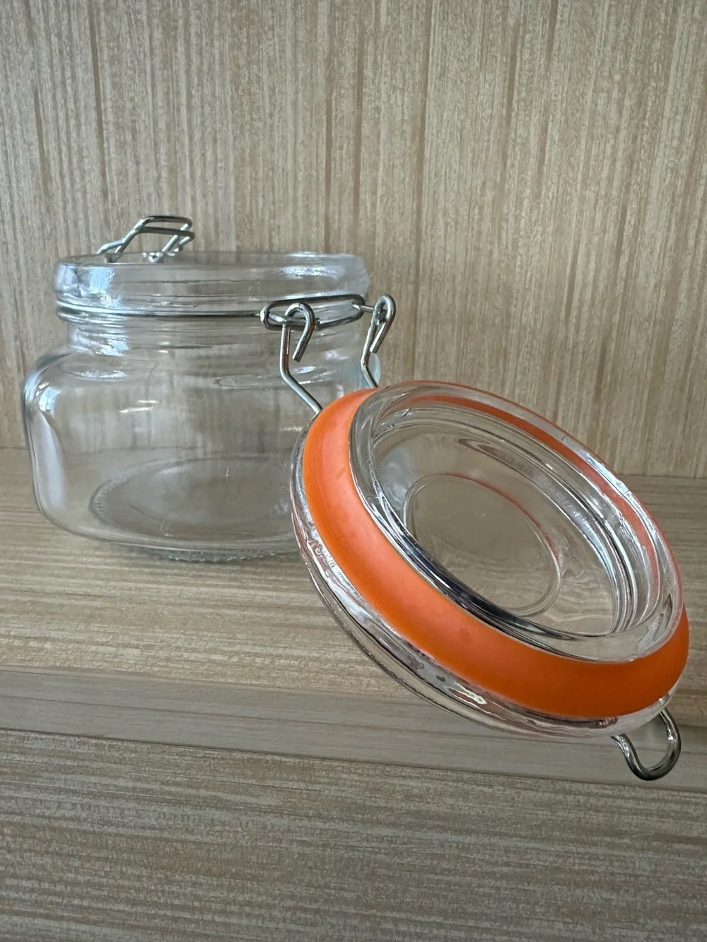 Classic food storage jar • glass • metal and rubber clasp